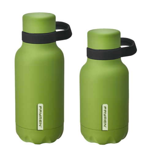 Bottiglia di sport isolata bottiglia di acqua su misura della boccetta di vuoto dell'acciaio inossidabile 380ml 500ml 700ml 980ml