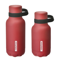 Borse dell'acqua calda in acciaio inossidabile con vernice in gomma 304 a doppia parete di alta qualità con manico in silicone