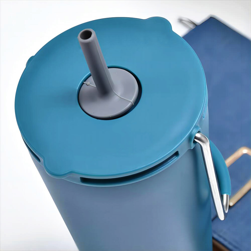 Bicchiere con coperchio e cannuccia Tazze da viaggio isolate sotto vuoto a doppia parete Tazze da caffè durevoli in acciaio inossidabile verniciate a polvere per bevande calde e fredde