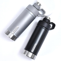 2023 Thermos sotto vuoto isolato a prova di perdite al 100% Doppia parete in acciaio inossidabile Arrampicata Camping Drink Thermos Tour Bottiglie d'acqua