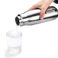 Botella de agua deportiva para niños y niños con aislamiento de vacío de 500 ml con asa de cuerda