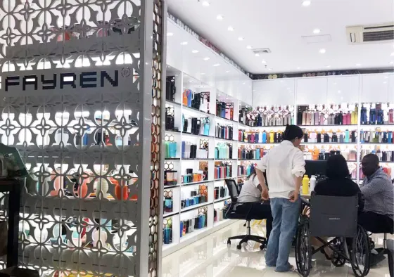 Overseas Customers Visit Fayren Water Bottle Company for Business Cooperation