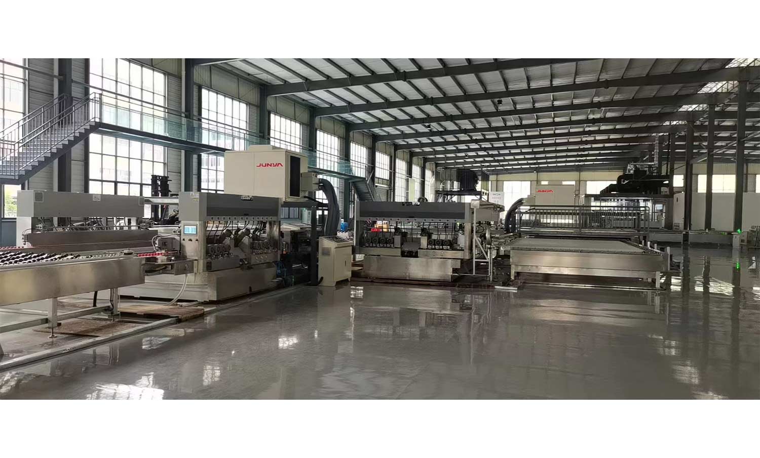 Successful Completion of Installation for New Glass Processing Line of Glass Washing Machines and Double Edger Machine