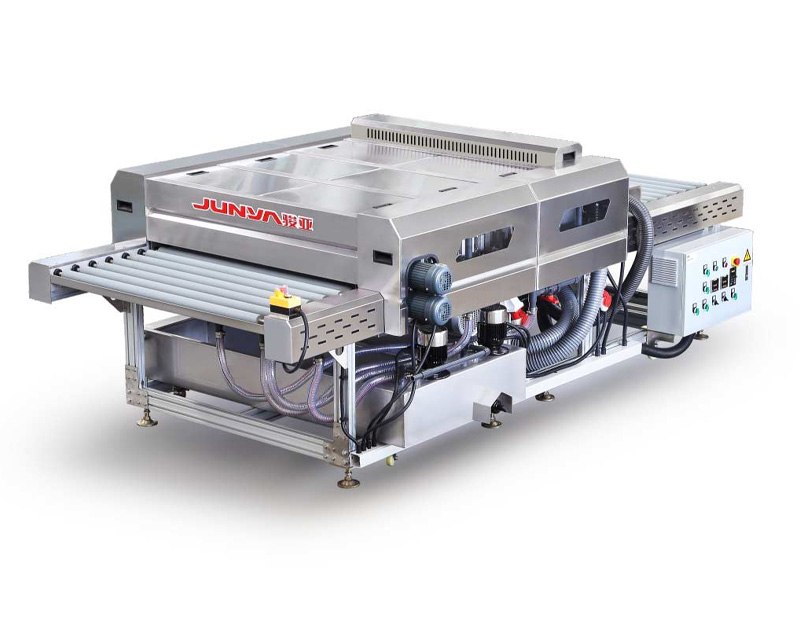 Why is there water spotting on the glass after cleaning in the glass washer?