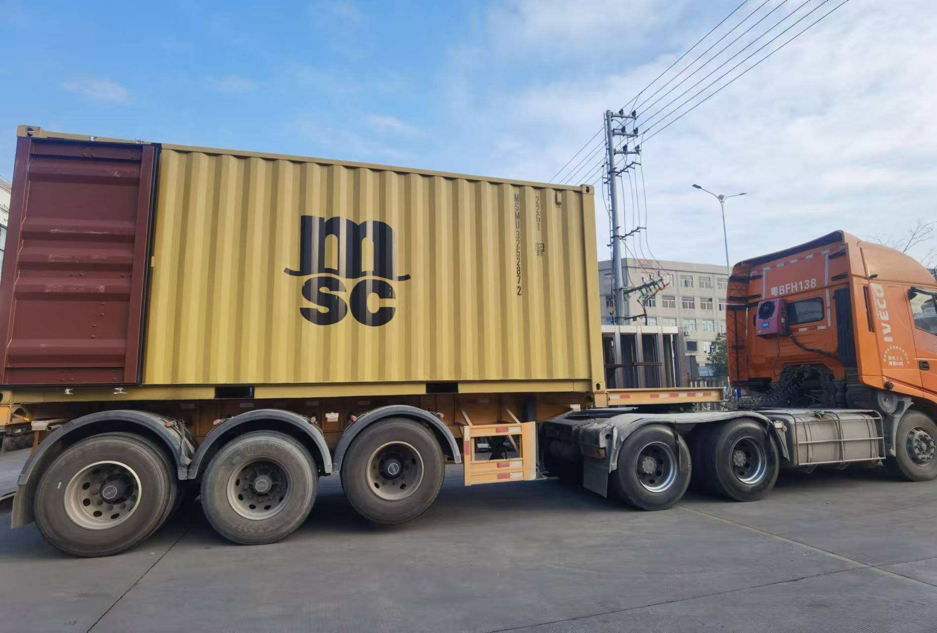 The JYX-1600L glass washing machine has been successfully shipped to Bulgaria, opening a new chapter in international cooperation.