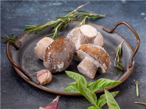 Замороженные белые грибы широко экспортируются в Италию, Германию, Россию и другие регионы.