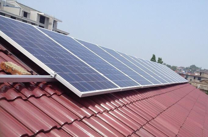 타일 ​​지붕 태양 광 설치 시스템