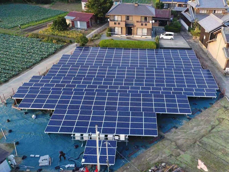 Projet solaire au sol dans la préfecture de Mie au Japon en octobre 2019
