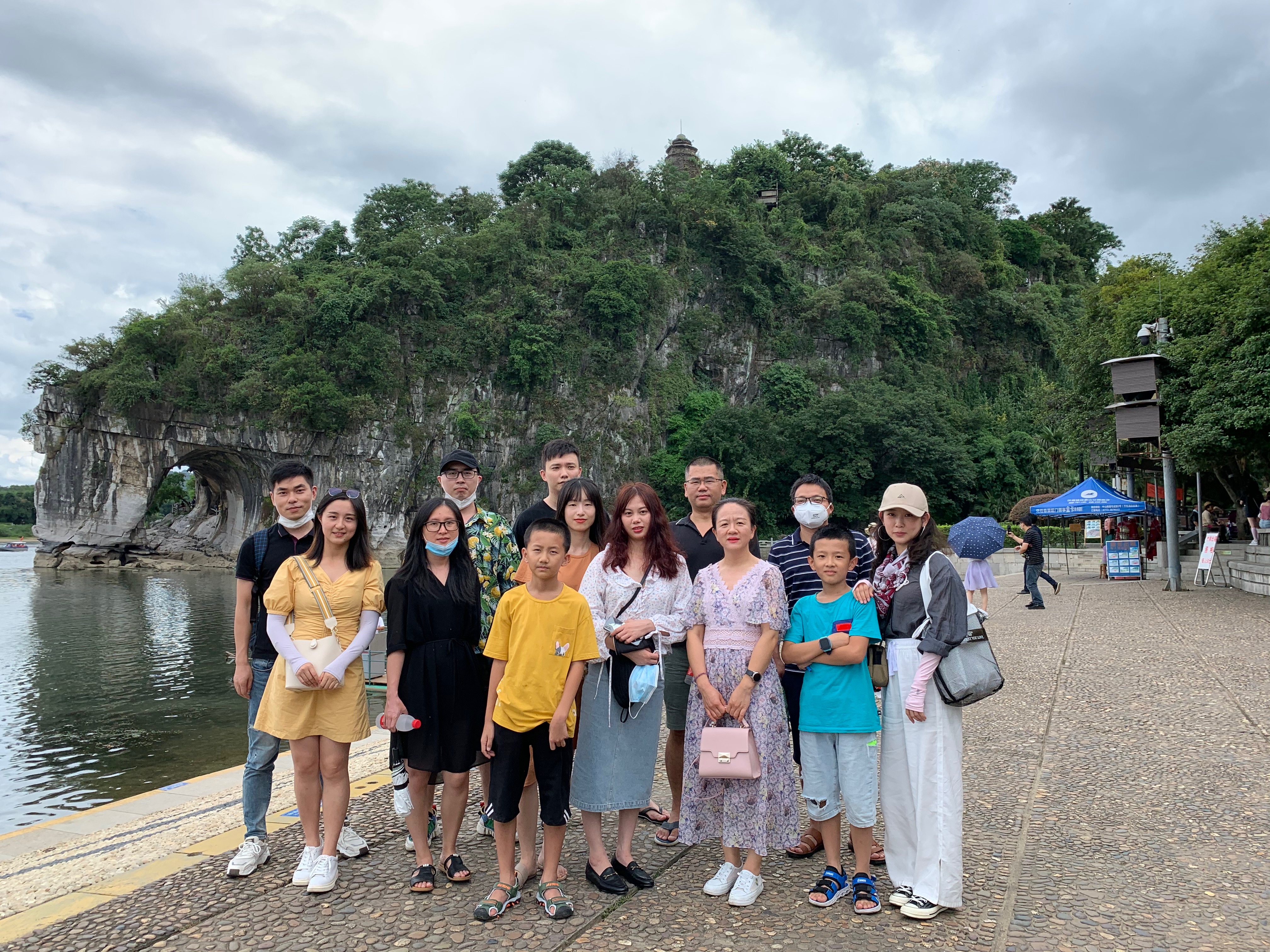 سياحة فريق شركتنا في مدينة قويلين (من 13 إلى 16 أغسطس 2020)