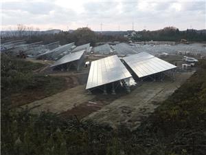 Proyecto de montaje en suelo fotovoltaico en la prefectura de Fukui, Japón, en diciembre de 2015