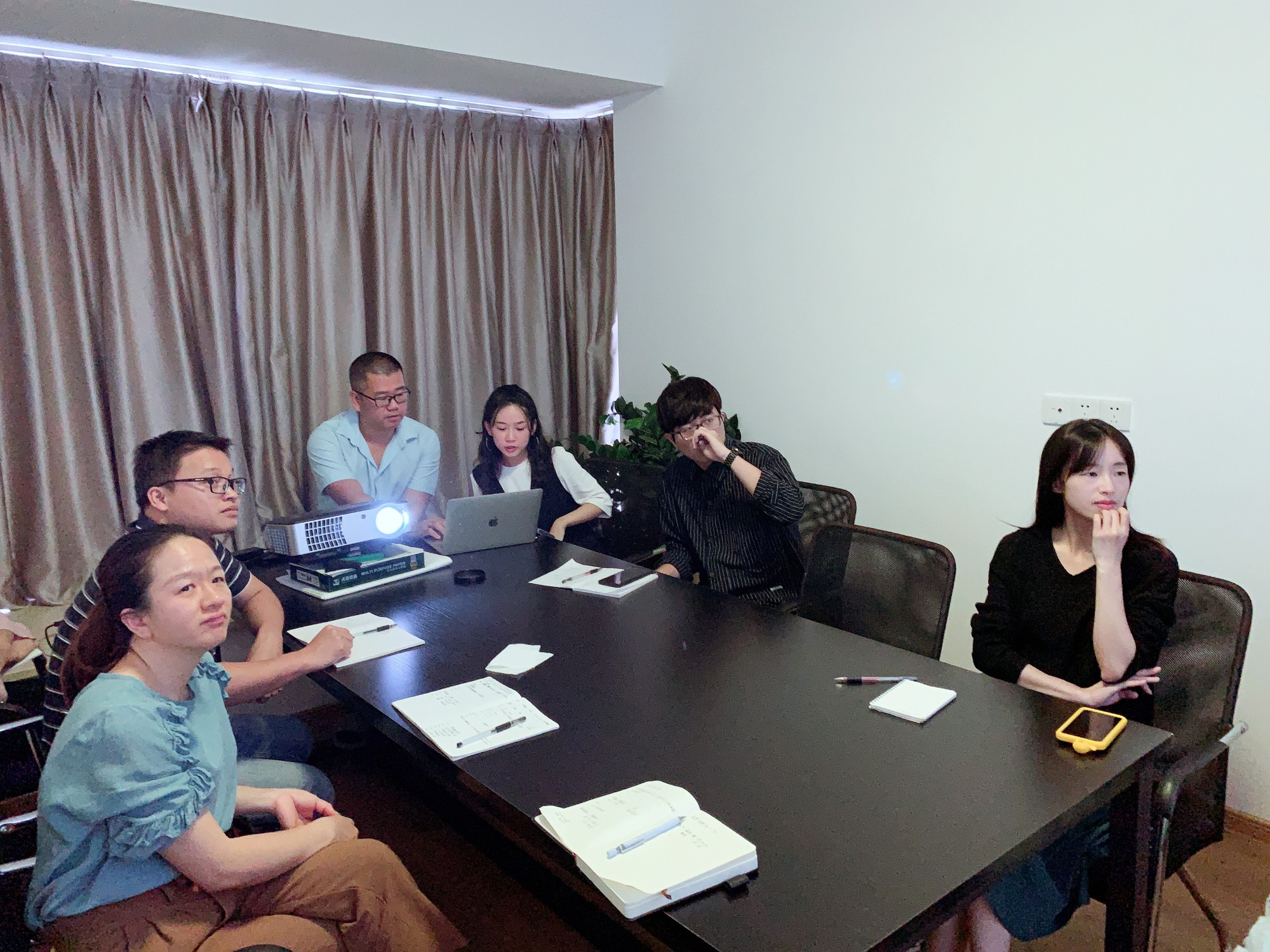 알루미늄 합금 재료를 사용하여 광전지 브래킷을 만드는 이유는 무엇입니까?