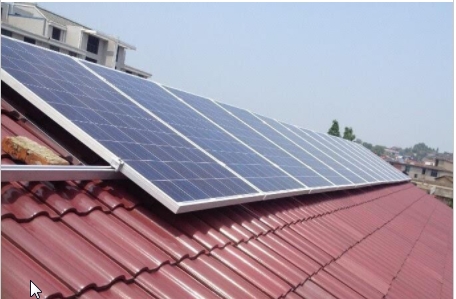 지붕 태양 광 설치 시스템