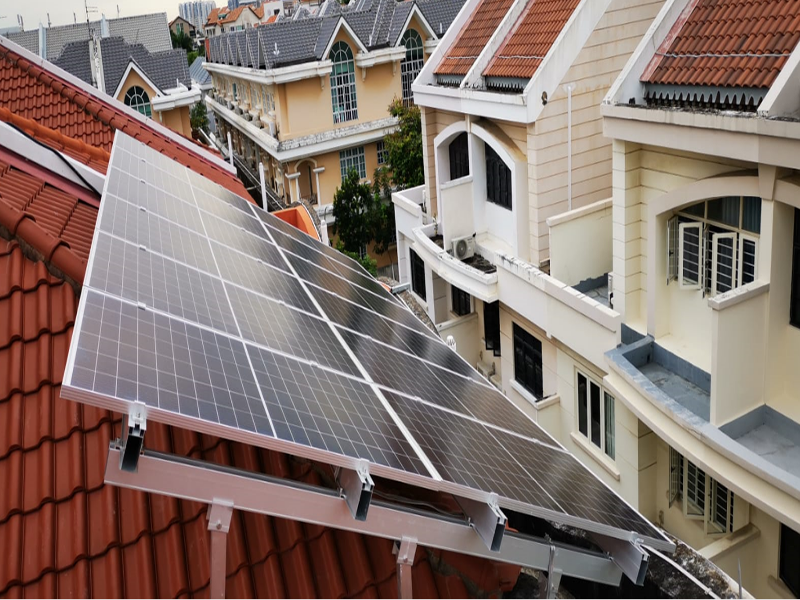 경사진 지붕에 태양광 브래킷을 설치하는 이상적인 각도는 얼마입니까?