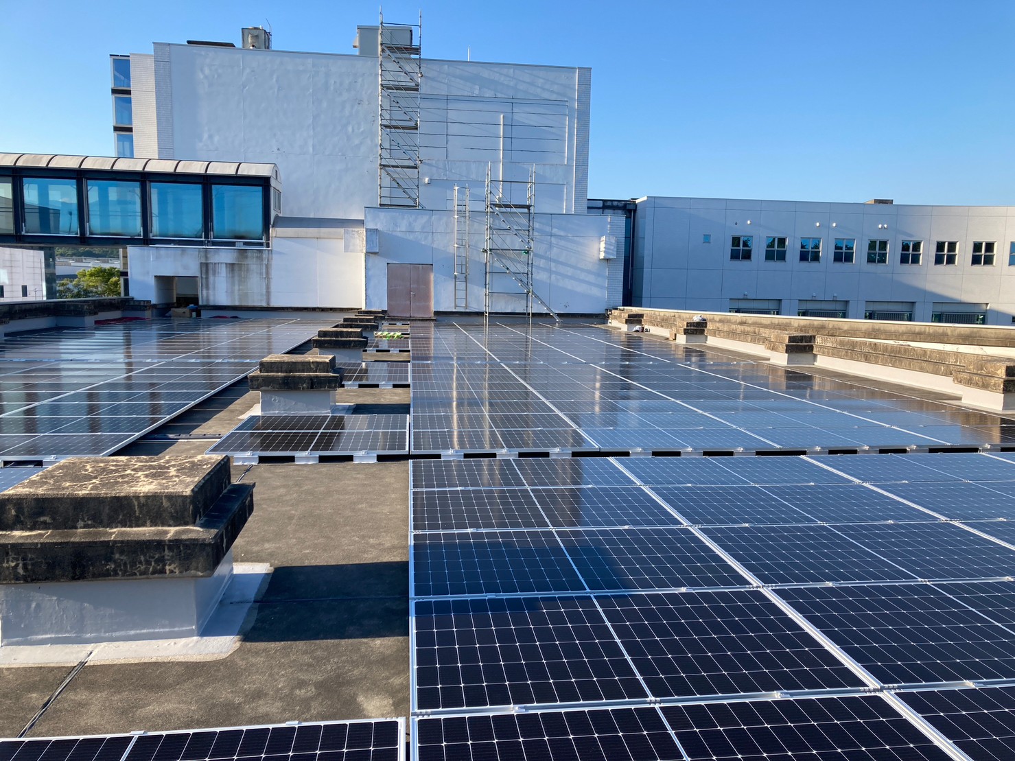 Come soddisfare i requisiti di ingegneria solare per i permessi solari