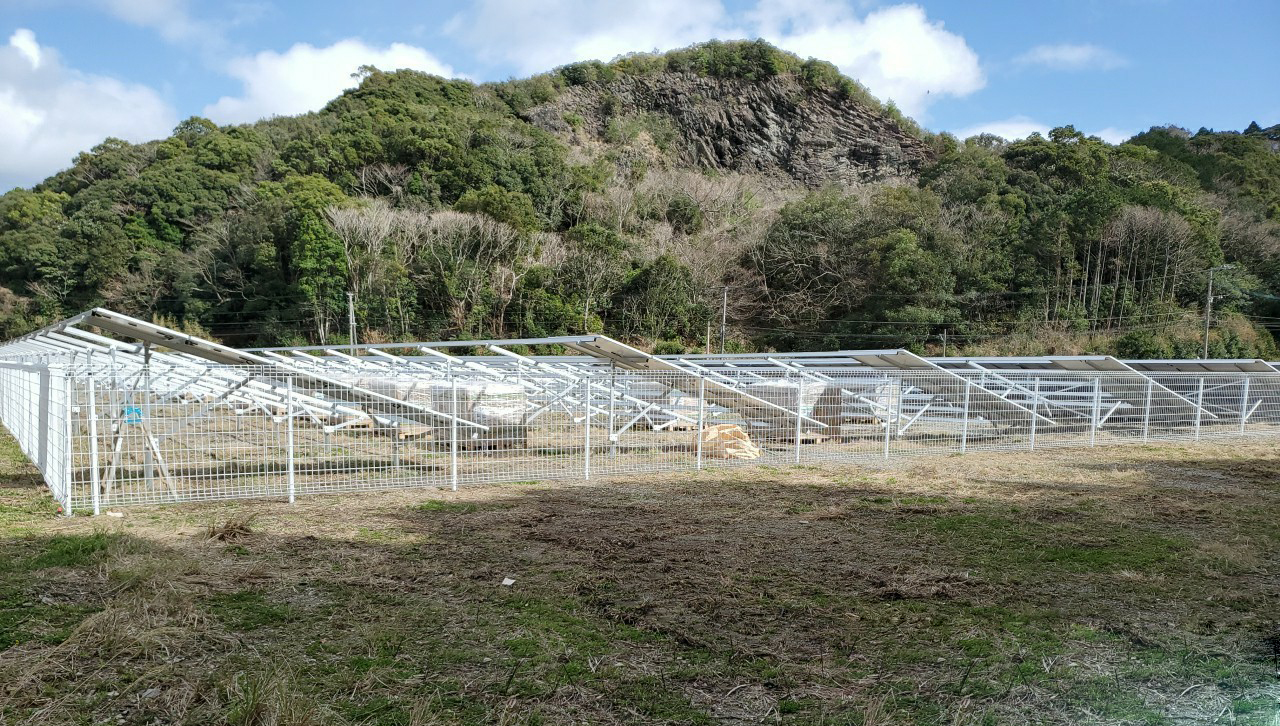 Superare le sfide di progettazione e ingegneria dell'energia solare di pubblica utilità