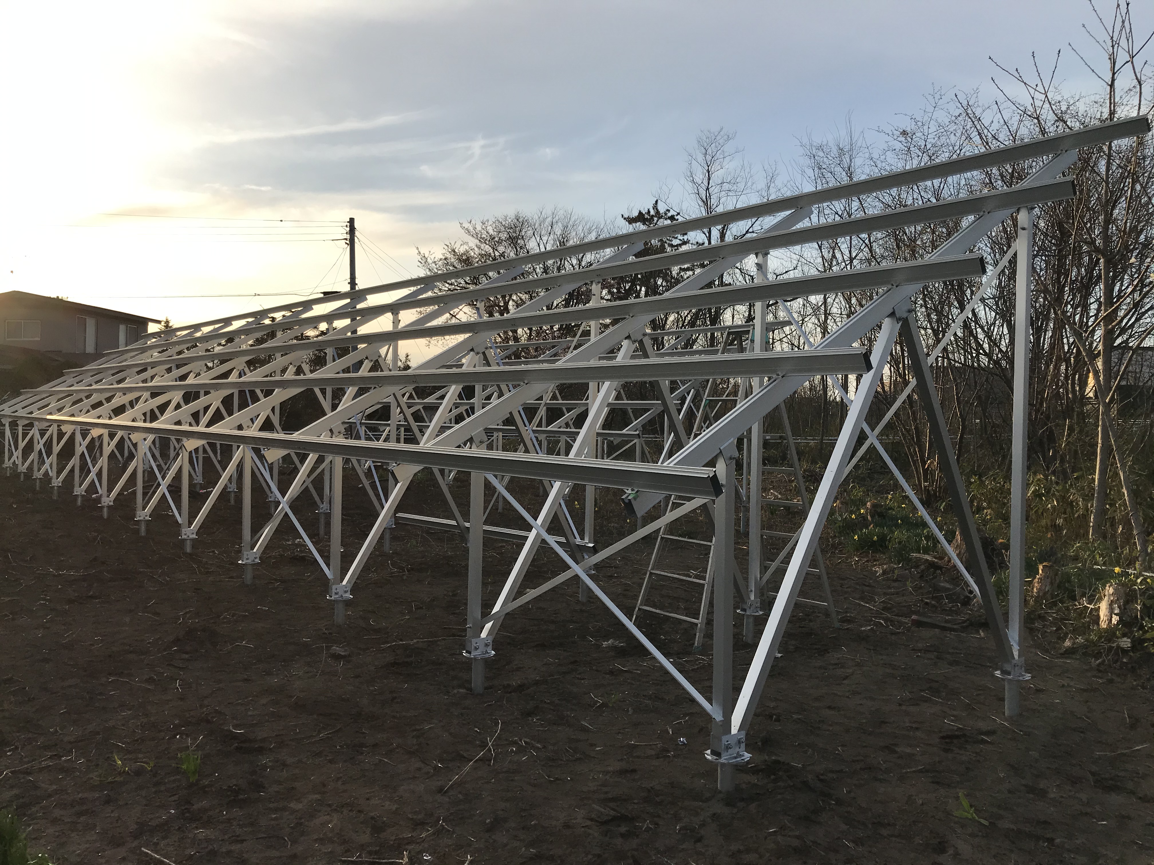 태양광 장착 시스템: 효율적인 태양광 발전 솔루션의 중추