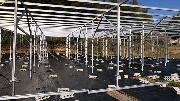 solar mounting system for agricultural shed