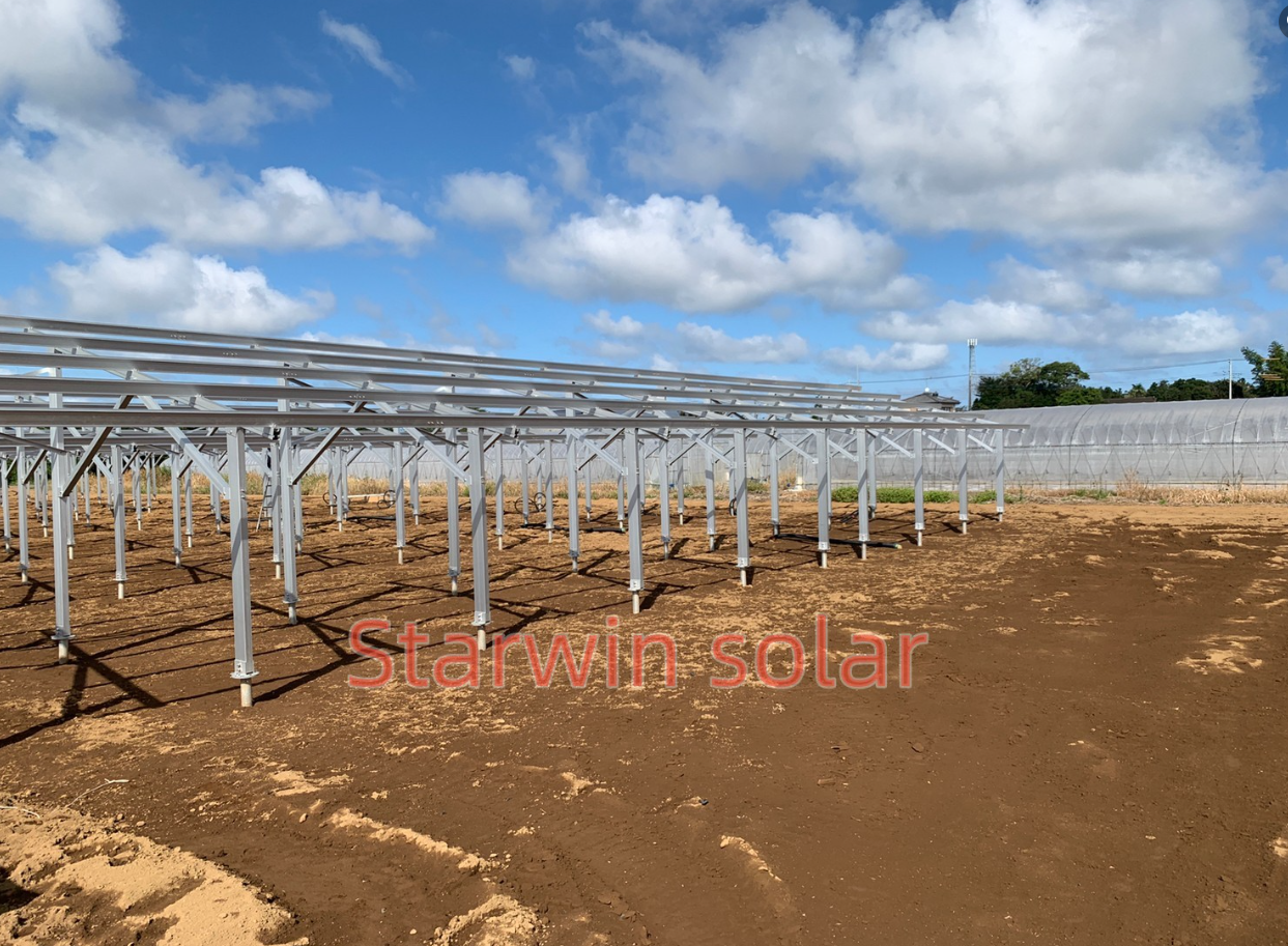 Solar mounting railing