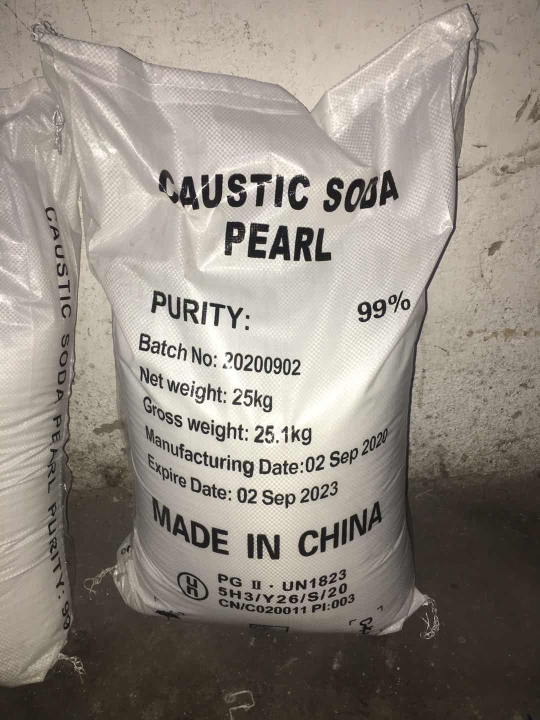 Китай Каустическая сода Жемчуг 99%, производитель