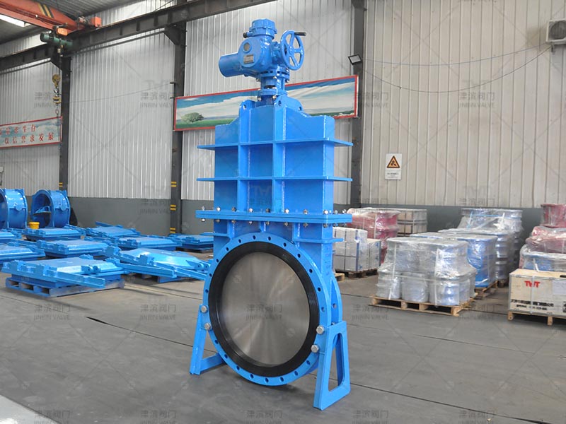 Zero leakage bi-directional soft seal knife gate valve