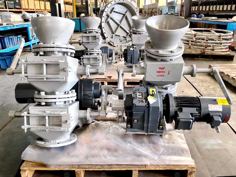 discharge valve discharge valve