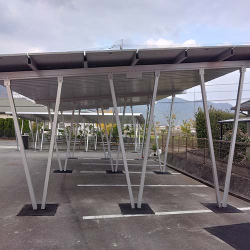 Costruzione di tettoie per parcheggi solari fotovoltaici facili da montare per sistemi solari per posti auto coperti