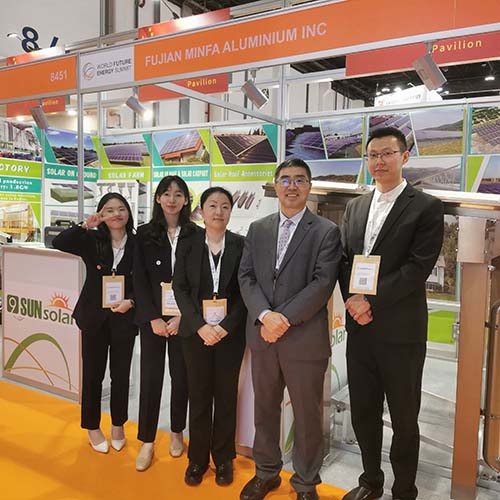 9sunsolar компани Абу Дабид болох 2024 оны дэлхийн ирээдүйн эрчим хүчний дээд хэмжээний уулзалтад оролцов