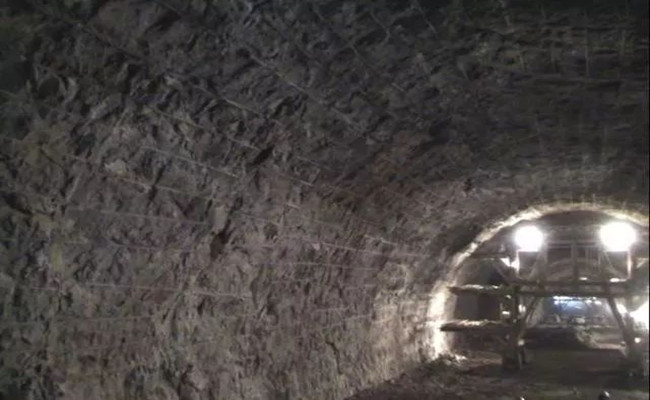 Application de la technologie de dynamitage en douceur dans le tunnel d'une mine de charbon
