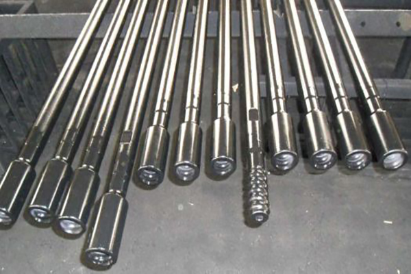 How to minimize the wear of drill rods and drill tools