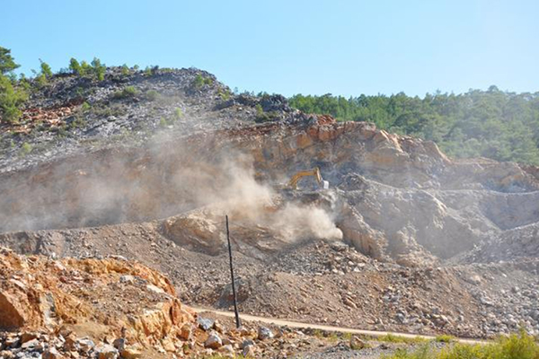 CO2 rock blasting;rock blasting;rock blasting technology;drilling rock;CO2 rock blasting technology