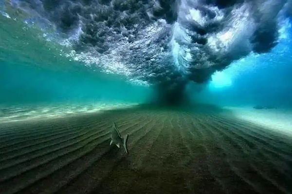 Underwater rock blasting project
