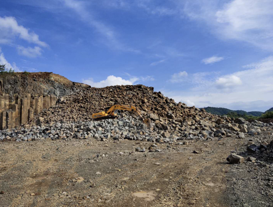 rock blasting