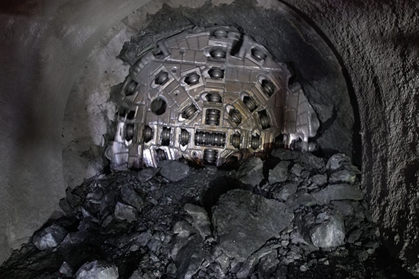 Underground tunneling Underground tunneling