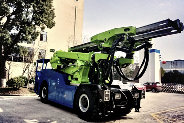 مزایا و معایب مته‌های جامبو برای توسعه حفاری زیرزمینی