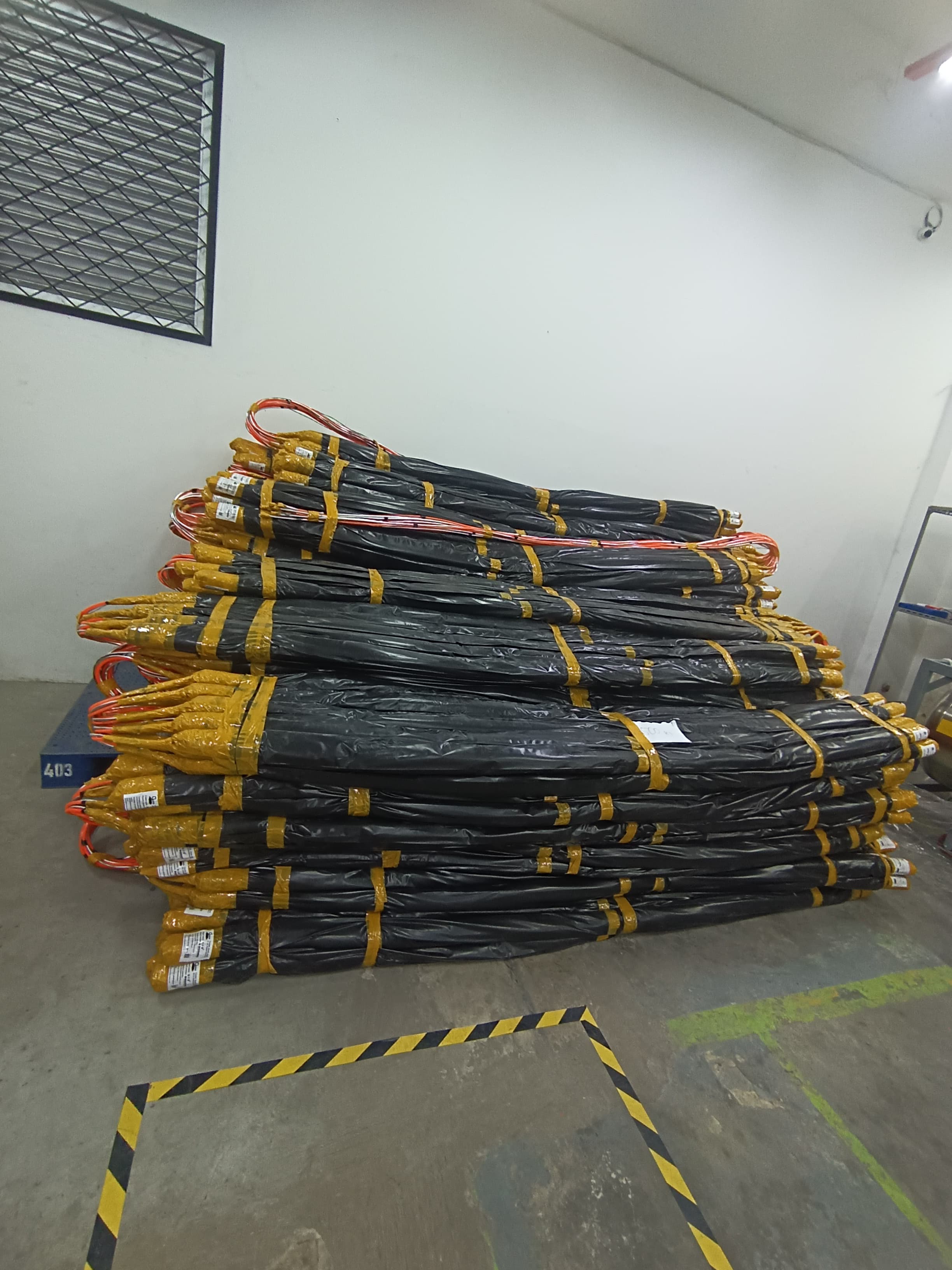 underwater rock breaking