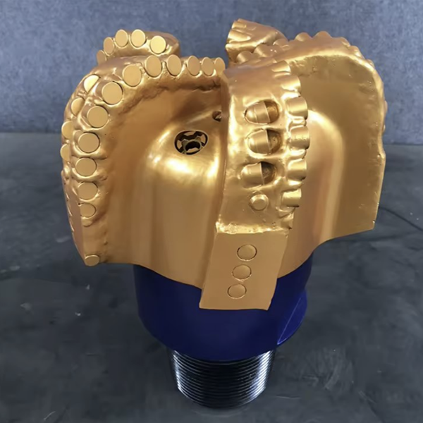 four-wing diamond drill bits drilling operations