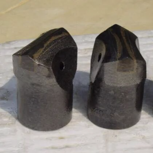 How to Double the Life of a Chisel Bit: It's Not the Steel, It's the Routine