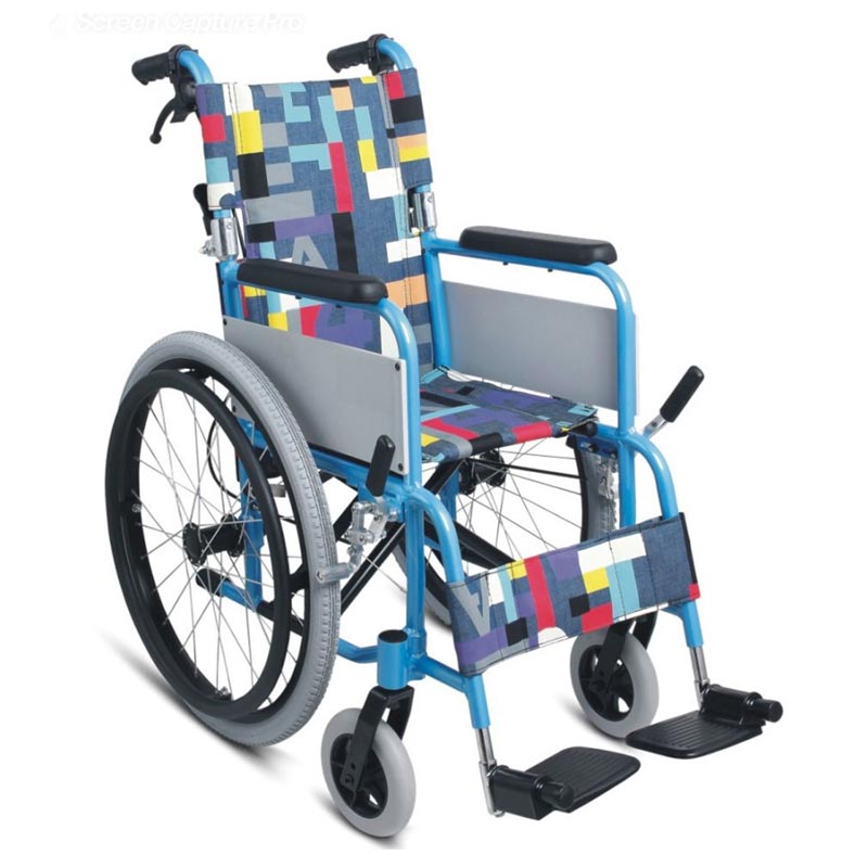 Una sedia a rotelle pediatrica leggera