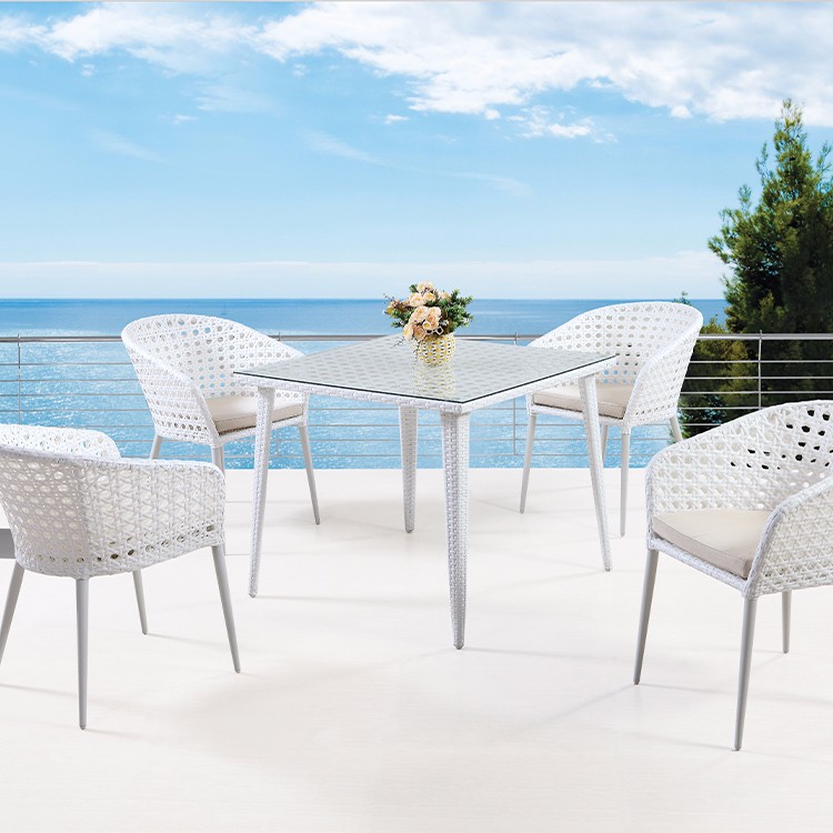 Wicker Patio Furniture طقم طعام خارجي