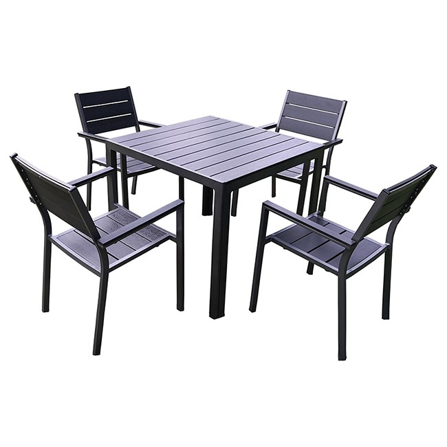 Petite table et chaise de patio de loisirs