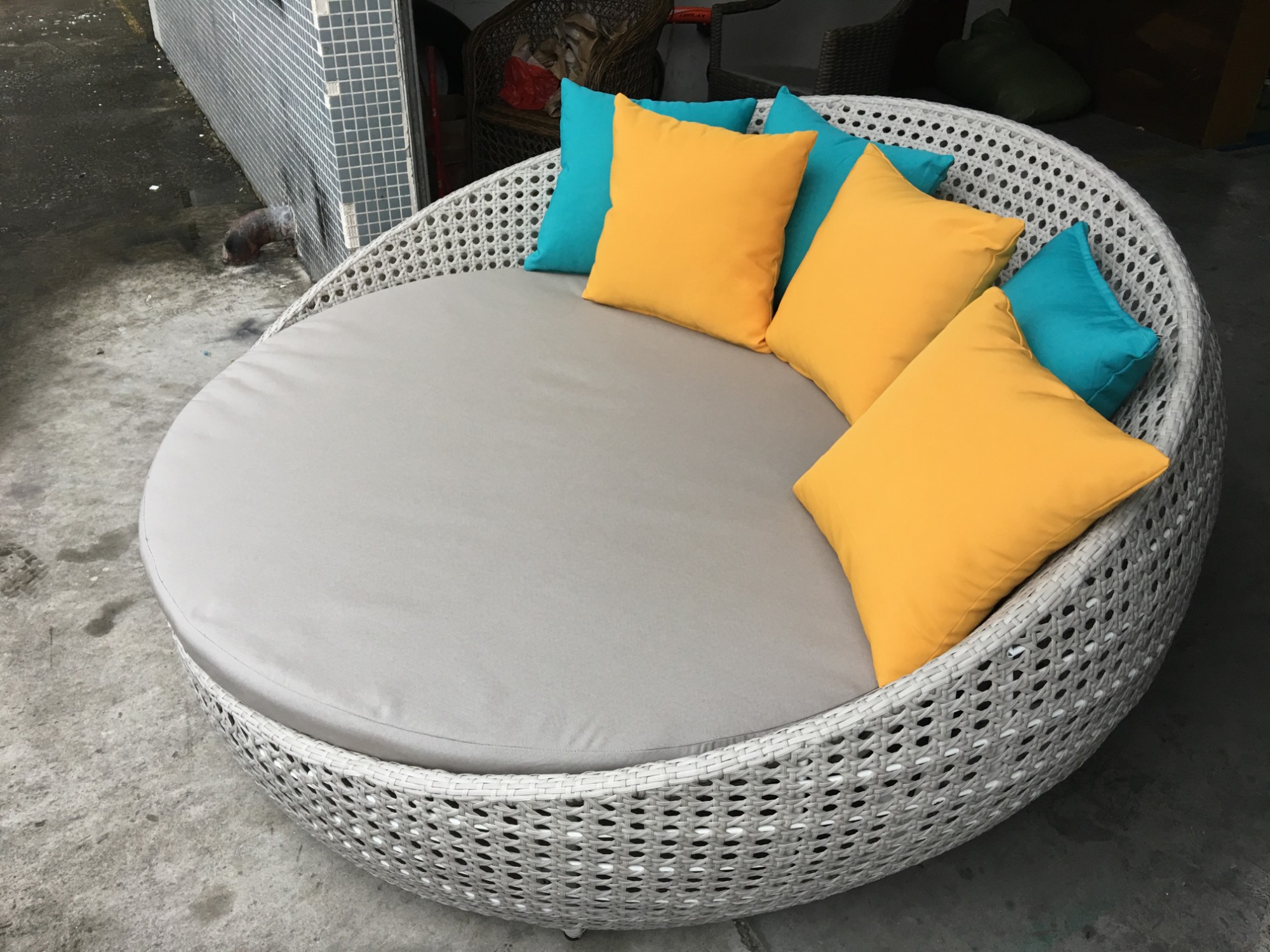 Wicker Outdoor Day Bed