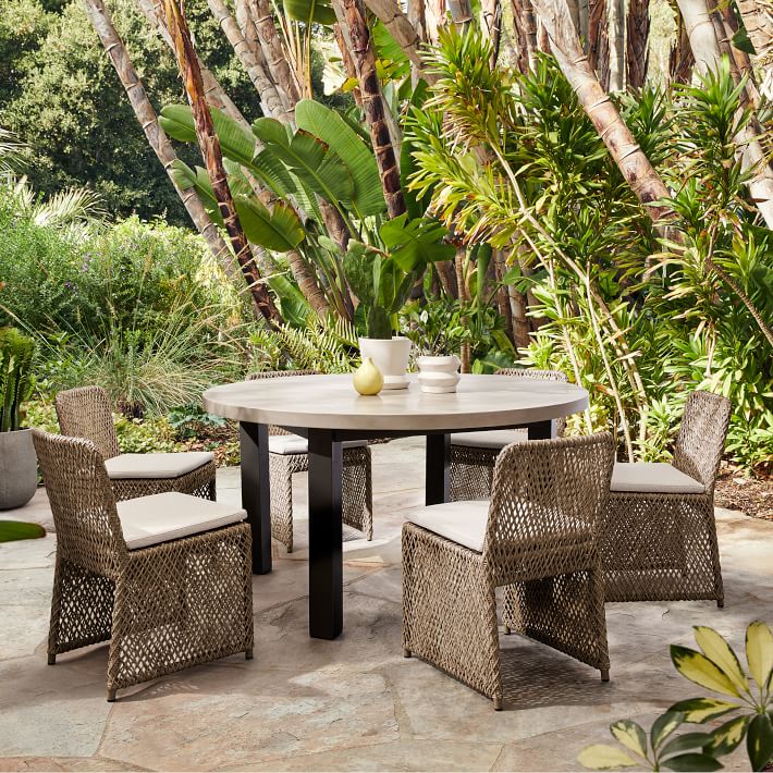 HOW TO CHOOSE A GOOD OUTDOOR DINING SET