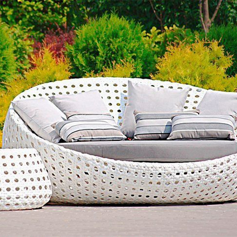 Darwin Garden Daybed Rattan Daybed Outdoor