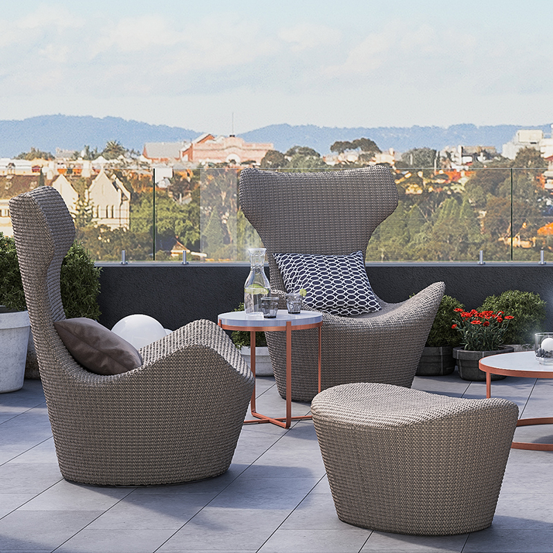 There is a kind of beauty in the autumn garden