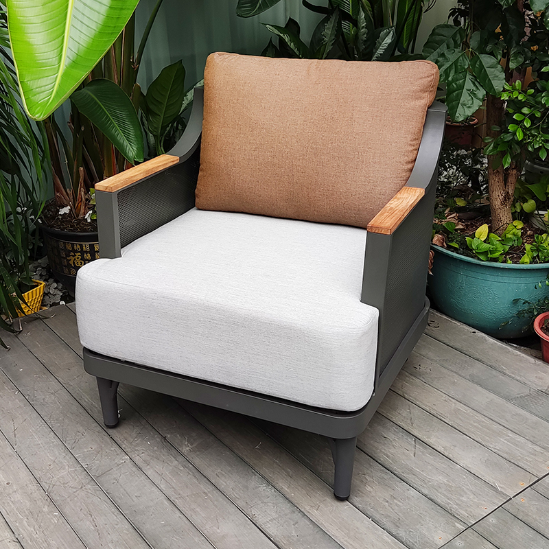 Chaise de canapé de salle à manger avec accoudoir en bois de teck de patio en aluminium