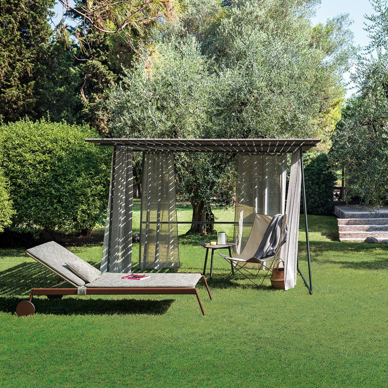 Overview of the development of outdoor furniture in China