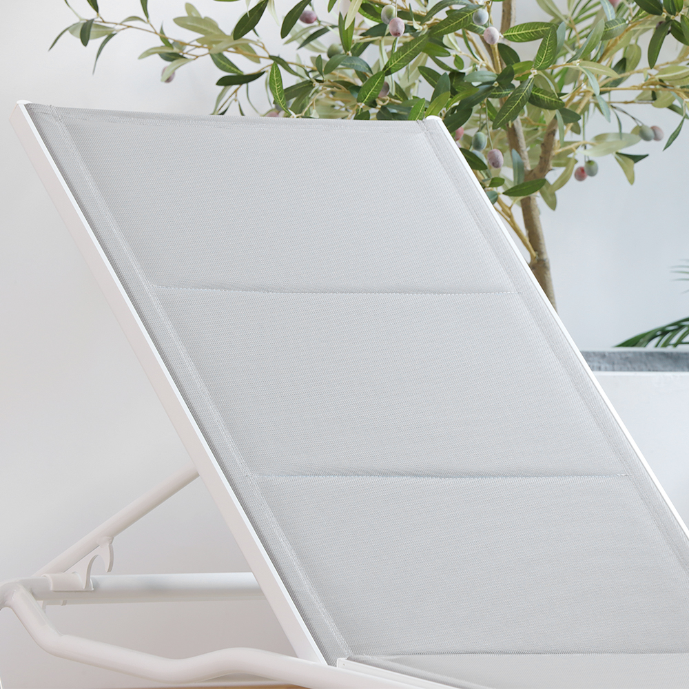 Chaise Lounge de exterior de aluminio con reposabrazos