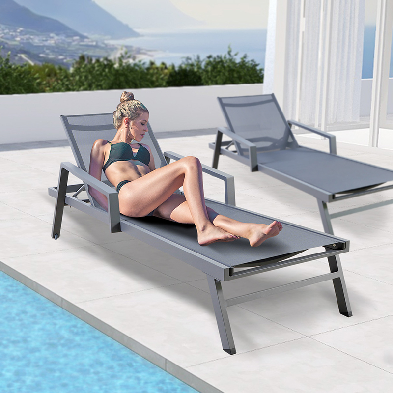 Aluminum Adjustable Outdoor Chaise Lounge