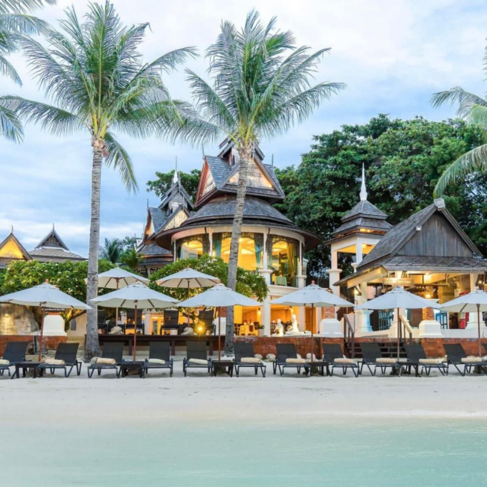 Choosing Outdoor Furniture for a Seaside Hotel