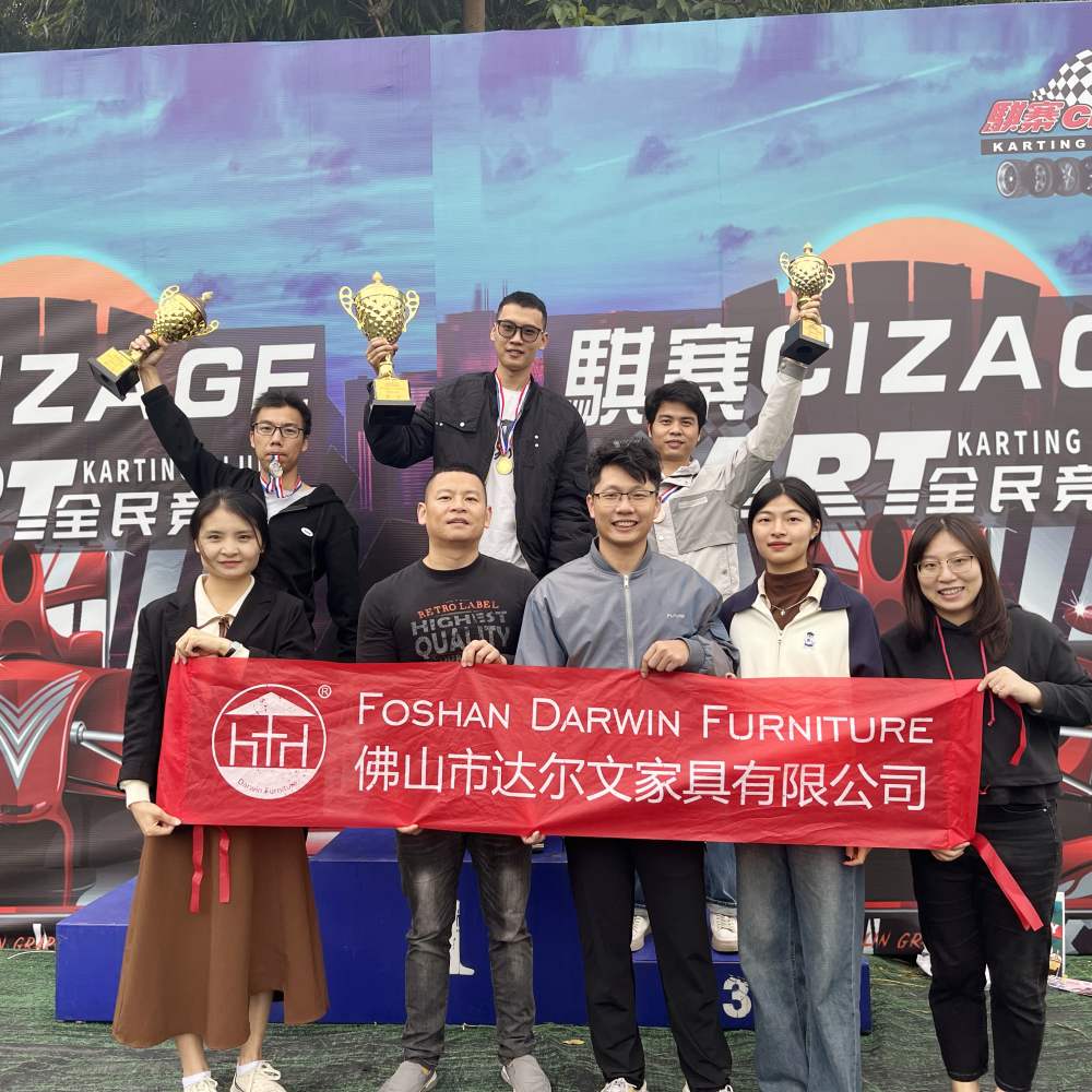 Happy team-building trip to the Foshan Darwin Furniture